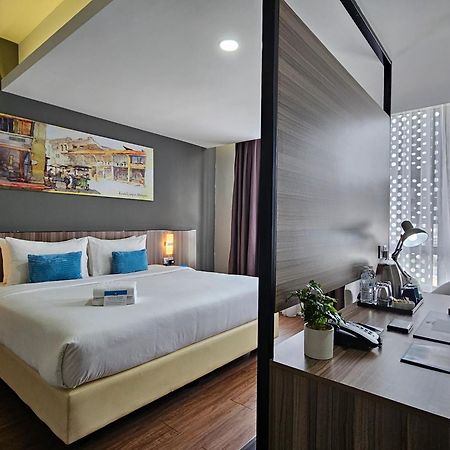 Days Hotel & Suites By Wyndham Kl - Chan Sow Lin Mrt Or Lrt Kuala Lumpur Eksteriør billede