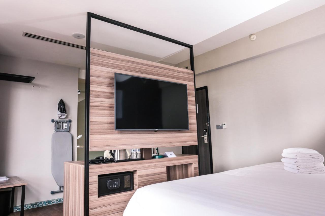 Days Hotel & Suites By Wyndham Kl - Chan Sow Lin Mrt Or Lrt Kuala Lumpur Eksteriør billede