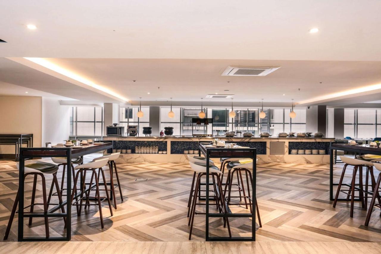 Days Hotel & Suites By Wyndham Kl - Chan Sow Lin Mrt Or Lrt Kuala Lumpur Eksteriør billede