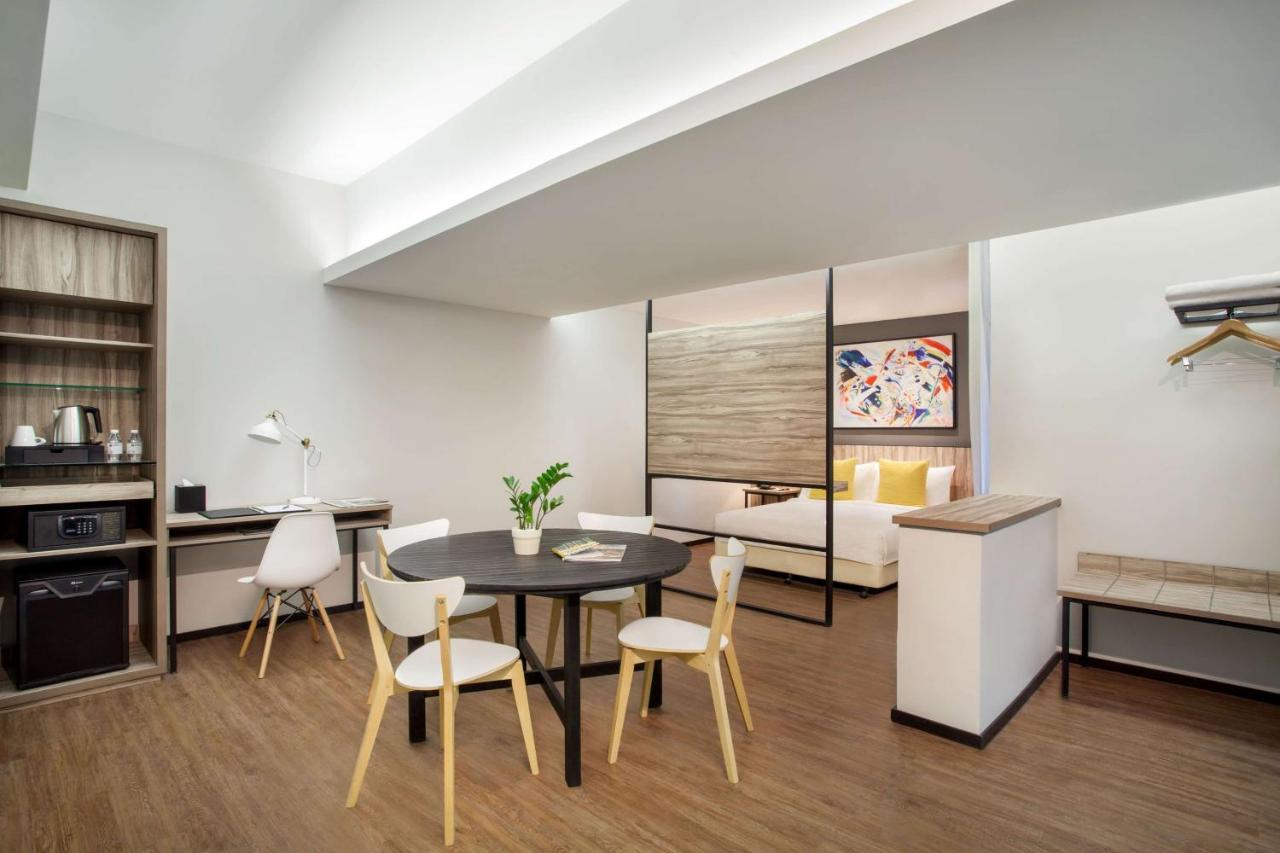 Days Hotel & Suites By Wyndham Kl - Chan Sow Lin Mrt Or Lrt Kuala Lumpur Eksteriør billede