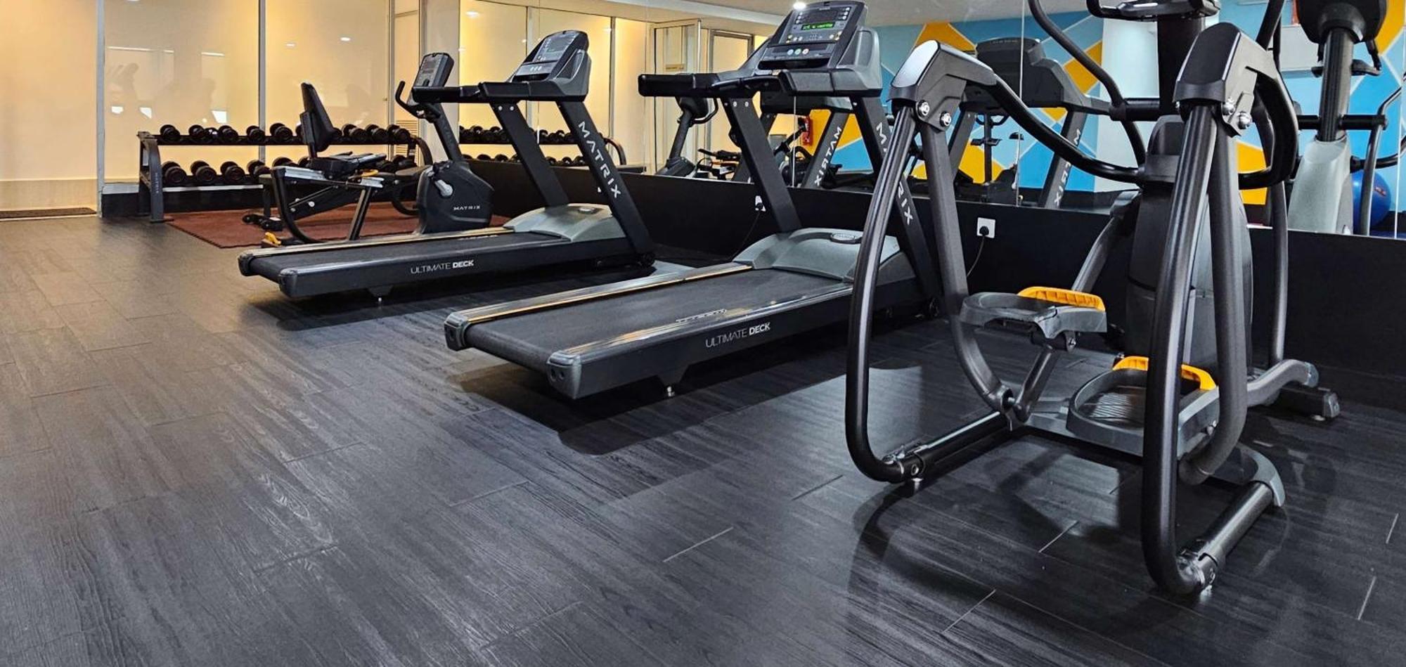 Days Hotel & Suites By Wyndham Kl - Chan Sow Lin Mrt Or Lrt Kuala Lumpur Eksteriør billede