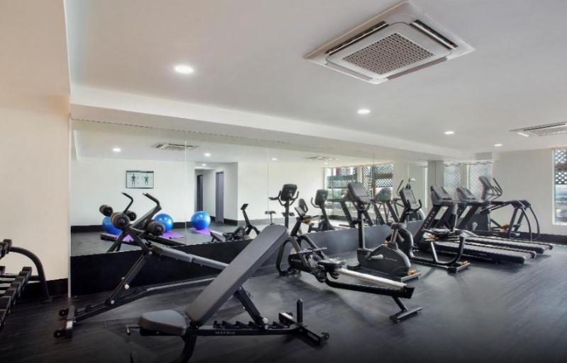 Days Hotel & Suites By Wyndham Kl - Chan Sow Lin Mrt Or Lrt Kuala Lumpur Eksteriør billede